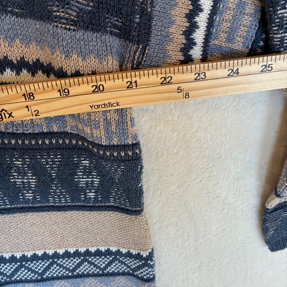 Vintage 1970's Boho Aztec Knit Sweater V Neck Lace Up Size Medium - Picture 6 of 7